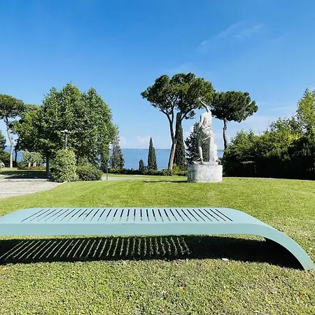 Apartment Blue Padenghe sul Garda