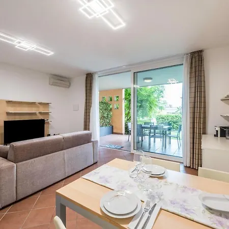 Apartment Blue Padenghe sul Garda